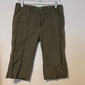 Old Navy Khaki Low Waist Bermuda-like short